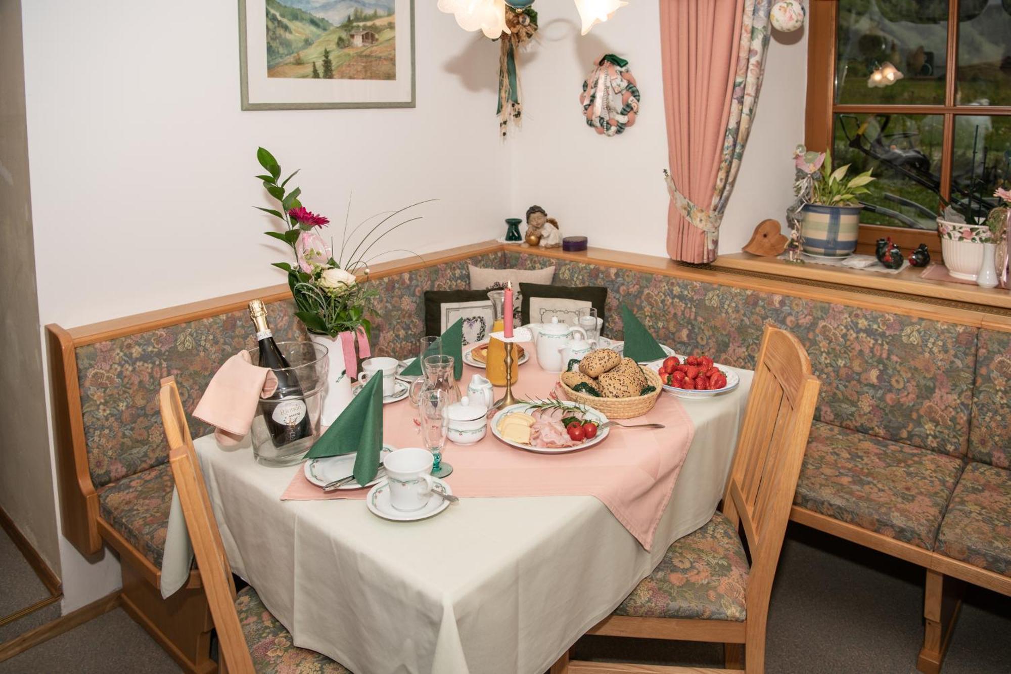 Appartement-Pension Fahrnberggut Rauris Habitación foto